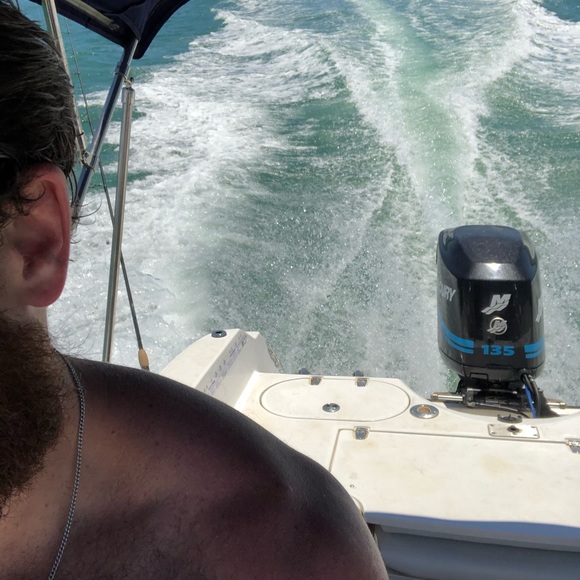 Meet your Posher, Chris - Picture 1 of 1